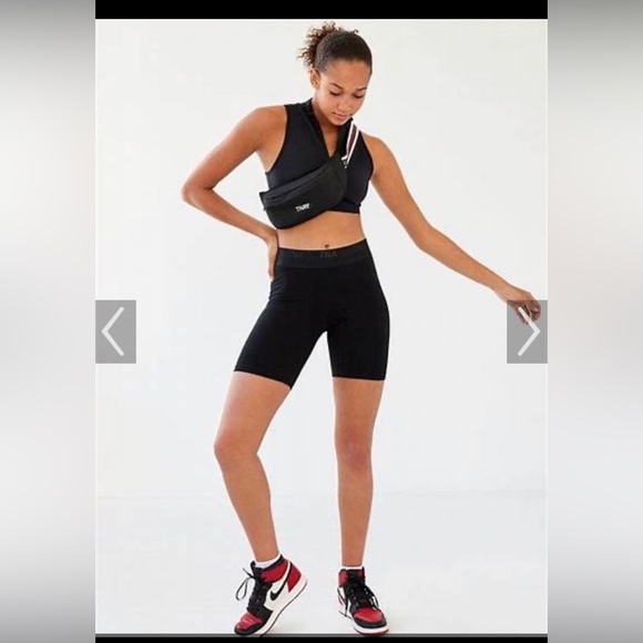 Aritzia TNA equator bike short - Picture 2 of 8